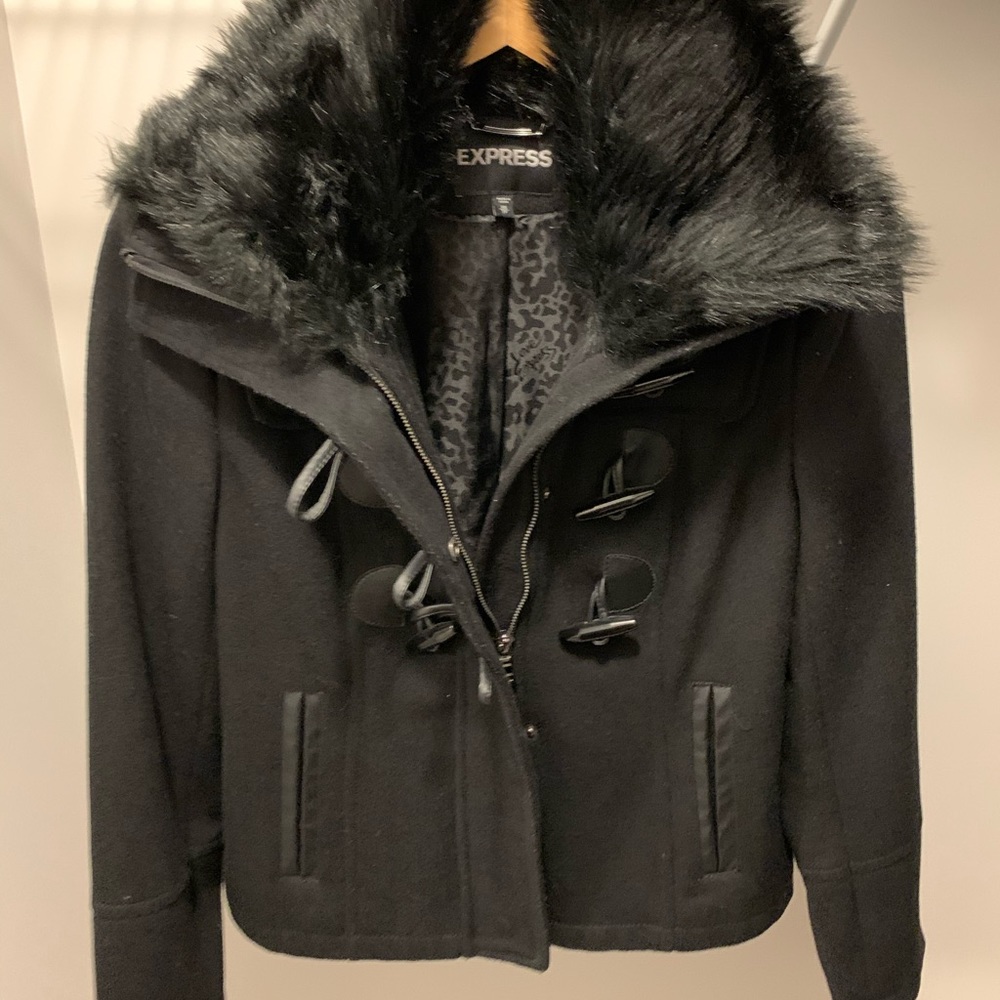 Express women’s toggle coat